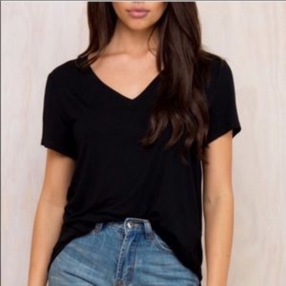 Cloth & Stone Black High Low Hem V Neck top Small
